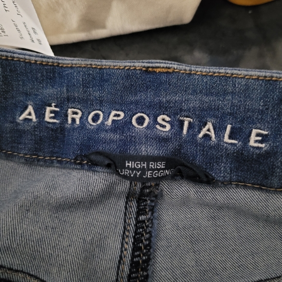 AEROPOSTALE | high rise curvy distressed chewed hem jeggings - Picture 7 of 7